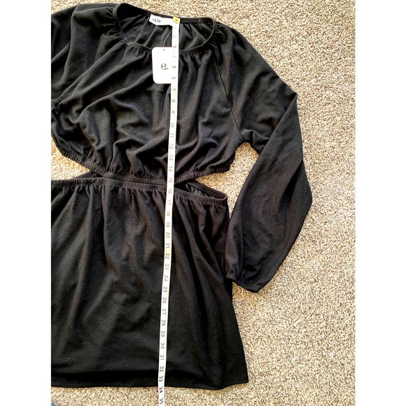 Elodie Black Dress with Scoop Neck and Side Cutouts - Large - Picture 3 of 3